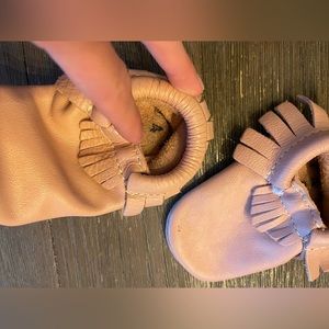 VGUC Freshly Picked Moccasins Size 4